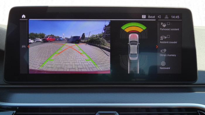 BMW Řada 5 540i xDrive M Sport na operativní leasing