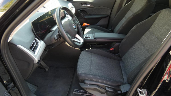 BMW X1 sDrive 18i na operativní leasing