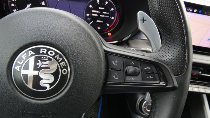 Alfa Romeo Tonale 1.5 e-Hybrid Edizione Speciale na operativní leasing