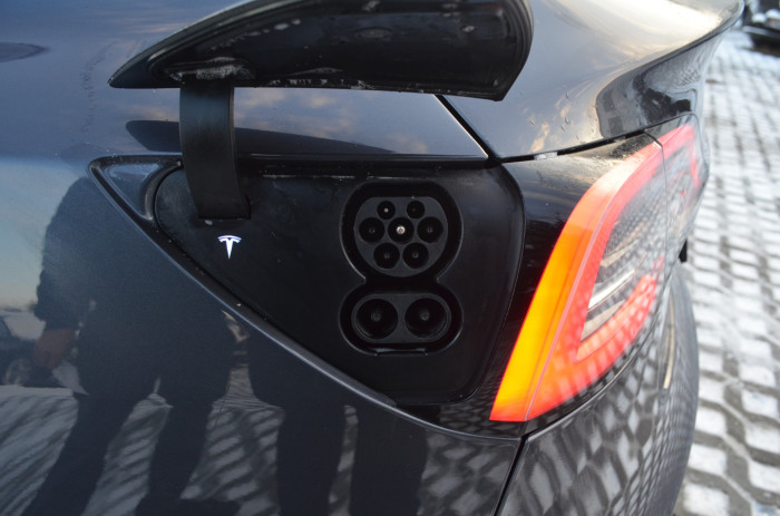 Tesla Model 3 Long Range (2021 najeto cca. 80000km) na operativní leasing