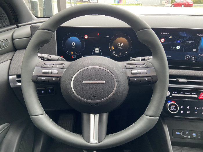 25 1,6 TGDI MT 20 YEARS LUXURY na operativní leasing