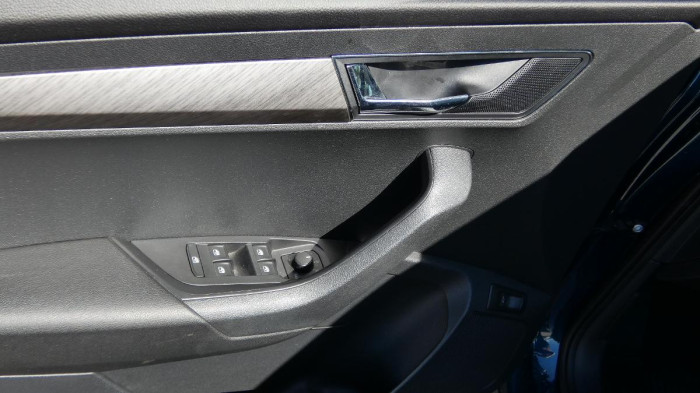 Škoda Karoq 1,5 TSI Style na operativní leasing