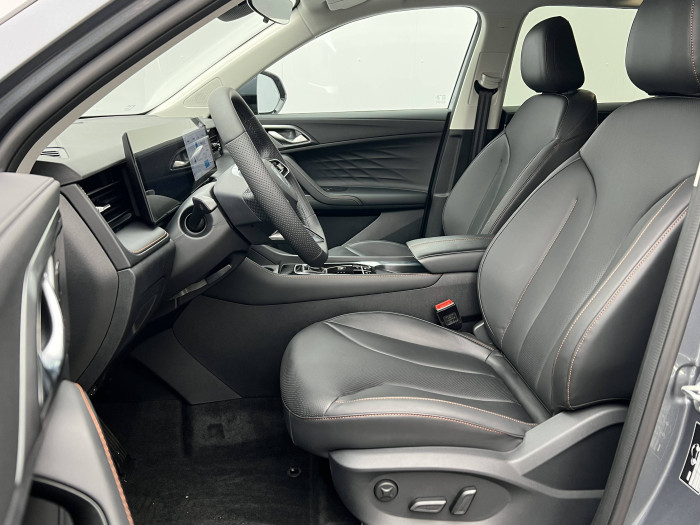 MG HS EXCLUSIVE PHEV 1,5TGI / 200kW na operativní leasing