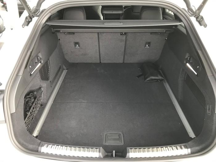 Audi A6 Avant Quattro 7STR 2,0TDI / 150kW na operativní leasing