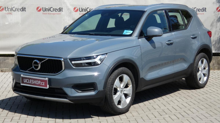 Volvo XC40 B3 FWD Momentum na operativní leasing
