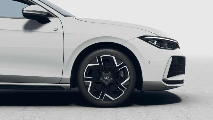 Volkswagen Passat R-Line 1,5 TSI 200 kW eHybrid na operativní leasing