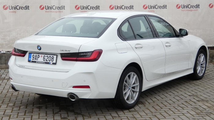BMW Řada 3 320i Advantage na operativní leasing