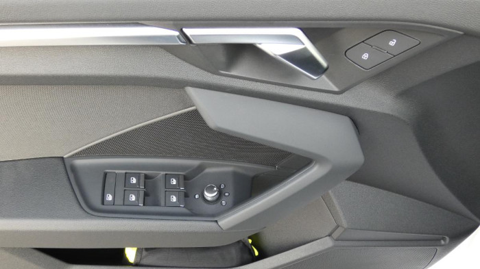 Audi A3 35 TFSI Sportback S Line na operativní leasing