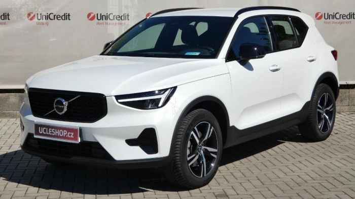 Volvo XC40 B3 Essential DCT na operativní leasing