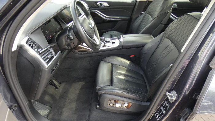BMW X7 xDrive 40d Luxury na operativní leasing