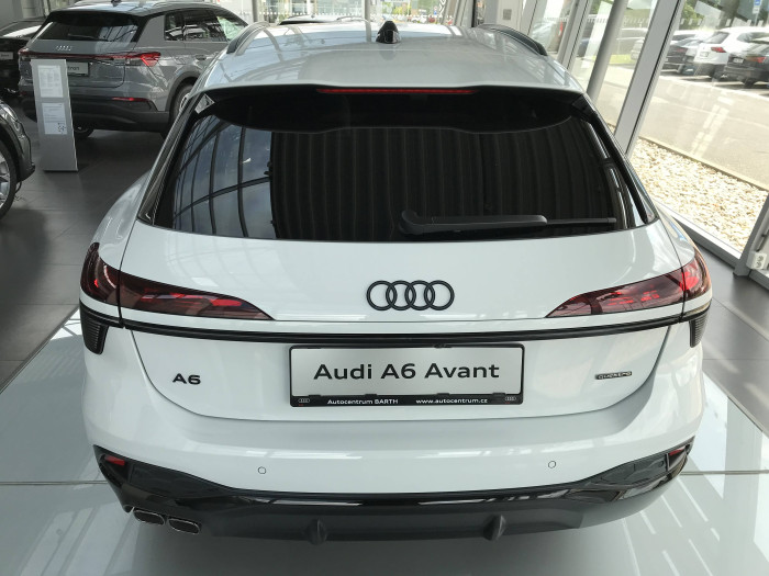 Audi A6 Avant Quattro 7STR 2,0TDI / 150kW na operativní leasing