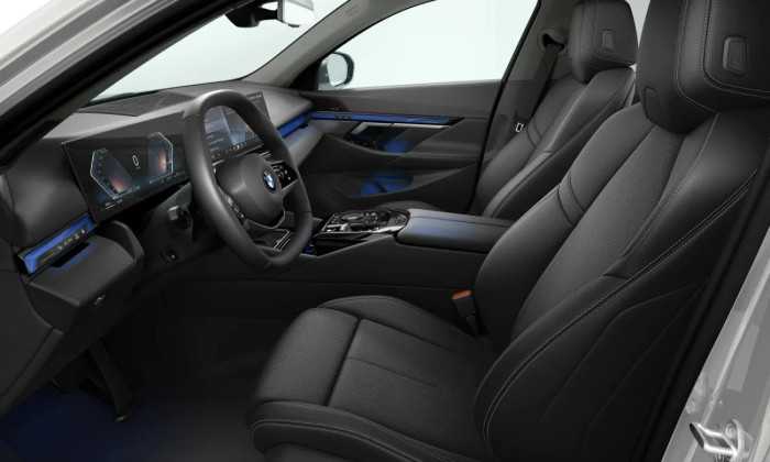 BMW Řada 5 Základní 40d 223 kW Nafta 4x4 Automatická převodovka na operativní leasing
