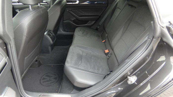 Volkswagen Arteon 1.5 TSI R-line na operativní leasing