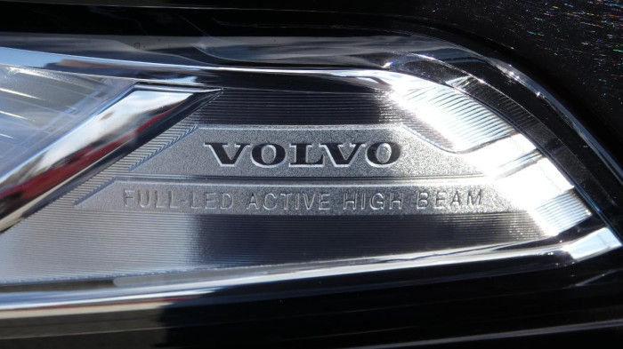 Volvo XC90 T8 Plug-in Hybrid Inscription, na operativní leasing