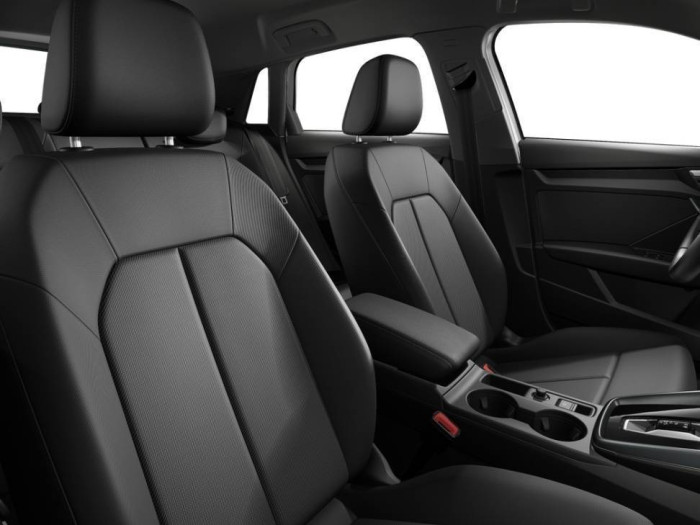 Audi A3 Spb. 35 TFSI 110 kW ST7 na operativní leasing