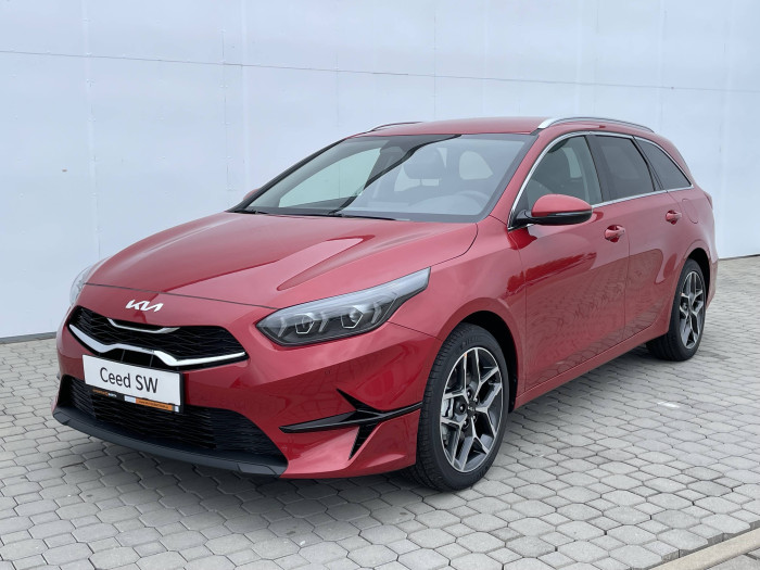 KIA Ceed SW CD TOP 7DCT 1,5 T-GDi / 103kW na operativní leasing
