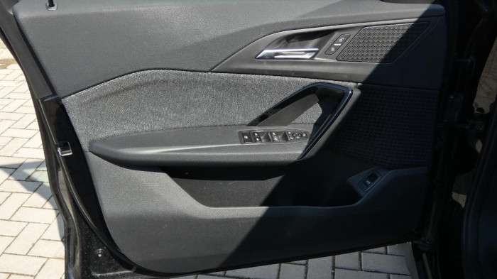 BMW X1 sDrive 18i na operativní leasing