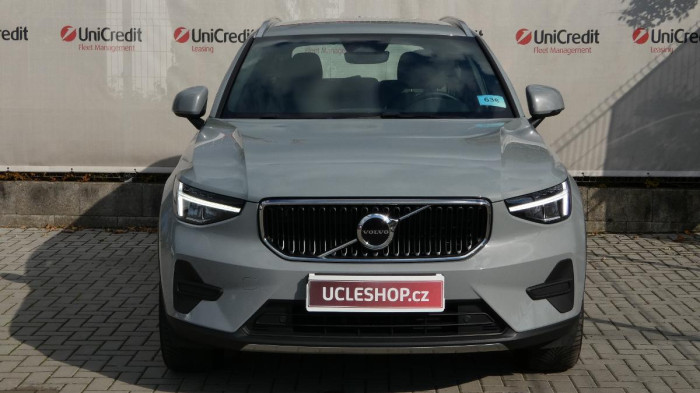 Volvo XC40 B3 Core DCT na operativní leasing