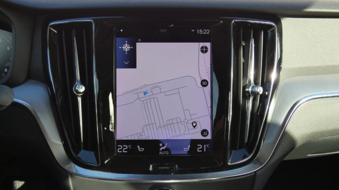 Volvo S60 B5 FWD Inscription Auto na operativní leasing