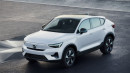 Volvo C40 PLUS, RECHARGE, 175 kW / 238 HP na operativní leasing