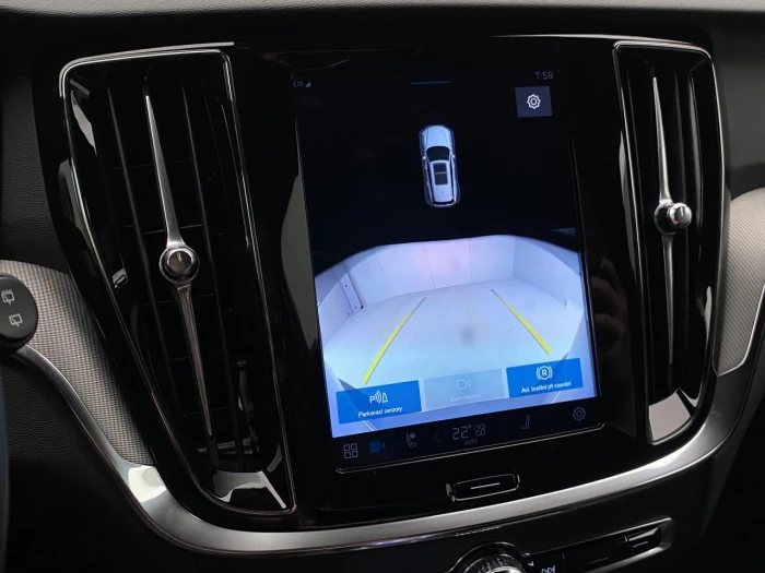 Volvo V60 T6 AWD Plug-in H. BRIGHT PLUS na operativní leasing