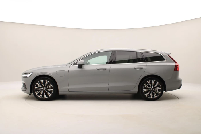 Volvo V60 T6 AWD Plug-in H. BRIGHT PLUS na operativní leasing