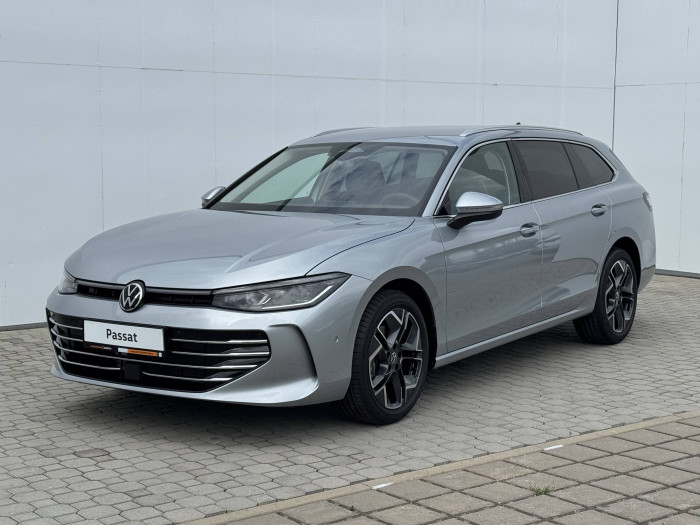 Volkswagen Passat Elegance 7DSG 1,5eTSI / 110kW na operativní leasing
