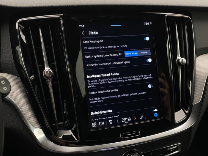 Volvo V60 T6 AWD Plug-in H. BRIGHT PLUS na operativní leasing