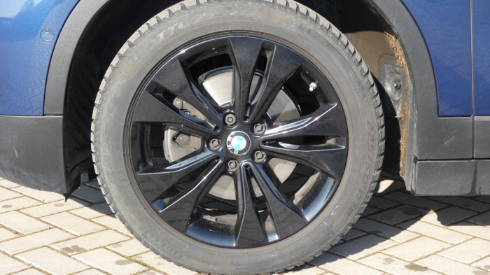 BMW X2 sDrive 18d aut. Advantage na operativní leasing