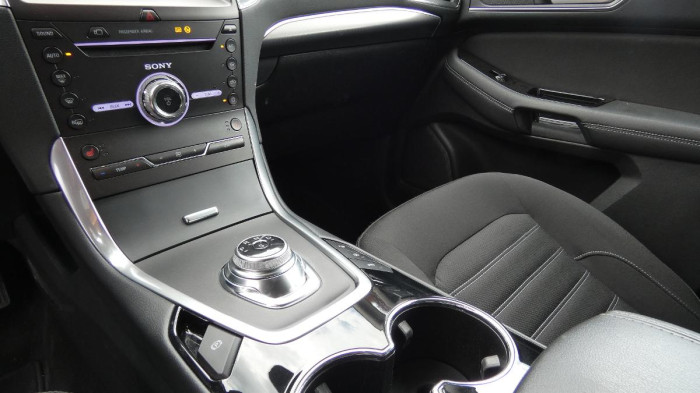 Ford Galaxy 2.0 EcoBlue AWD aut. Titanium na operativní leasing