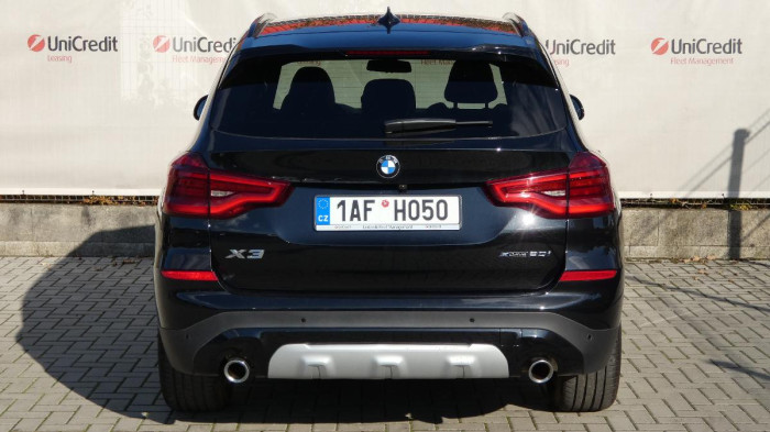 BMW X3 2.0 xDrive20i X-LINE na operativní leasing