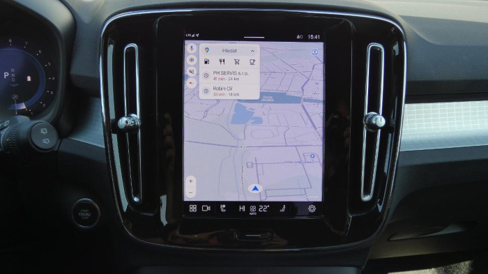 Volvo XC40 B4 AWD Core DCT na operativní leasing