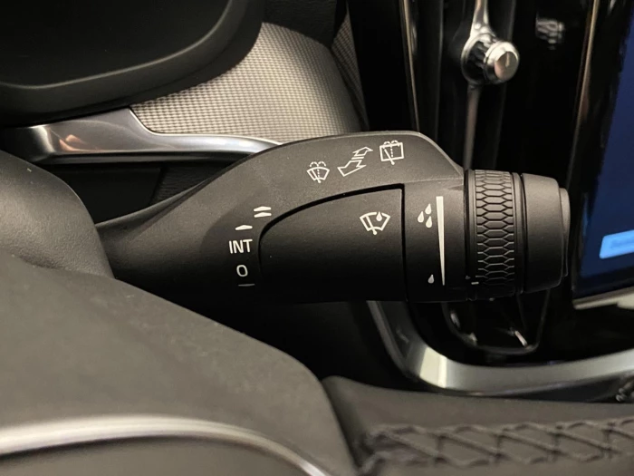 Volvo V60 T6 AWD Plug-in H. BRIGHT PLUS na operativní leasing