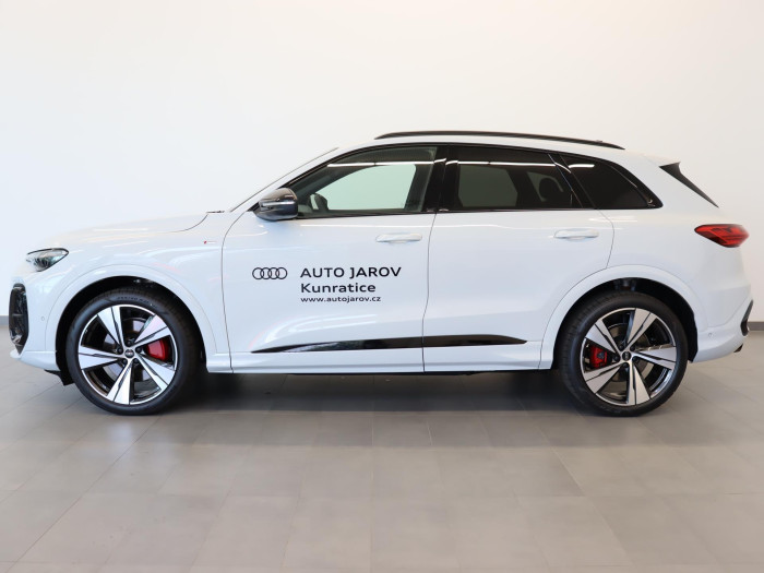 Audi Q5 TDI quattro Stronic na operativní leasing
