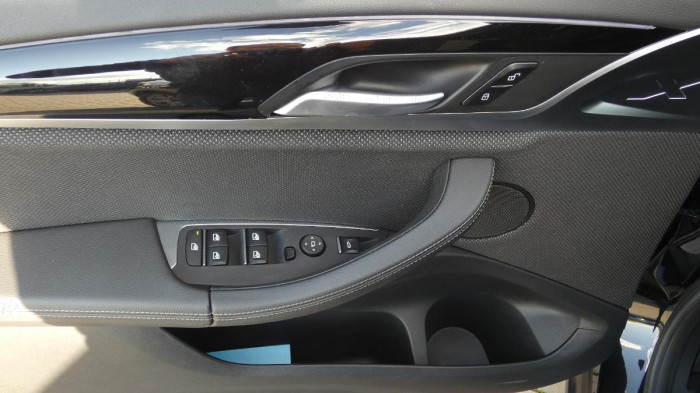 BMW X3 2.0 xDrive20i X-LINE na operativní leasing