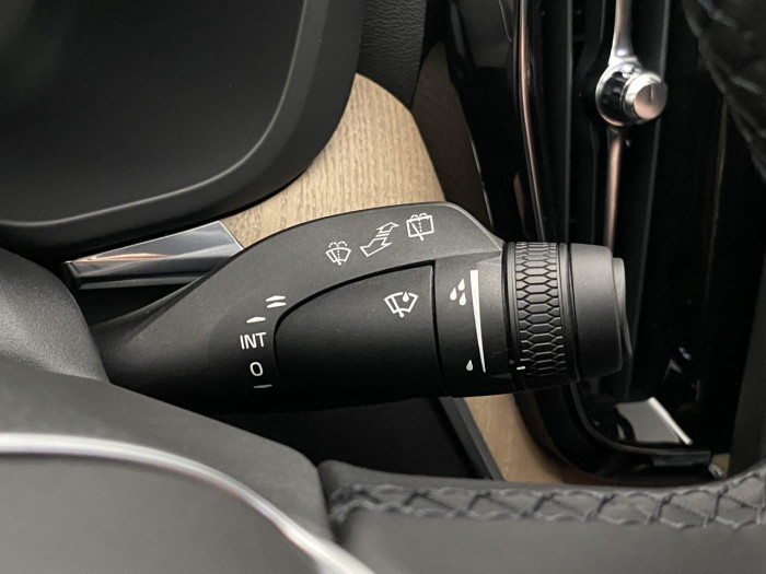 Volvo XC60 T6 AWD AUT BRIGHT PLUS na operativní leasing