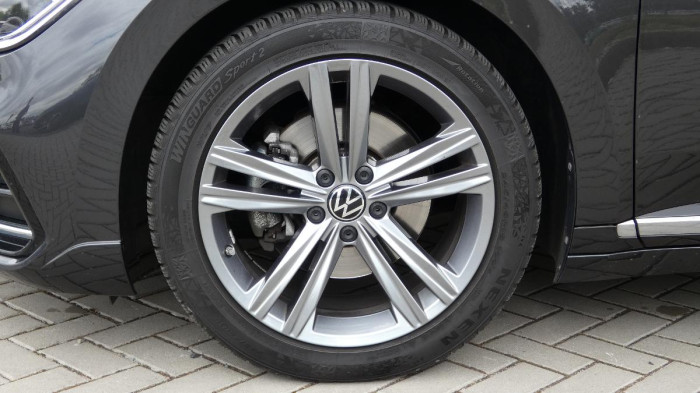 Volkswagen Arteon 1.5 TSI R-line na operativní leasing