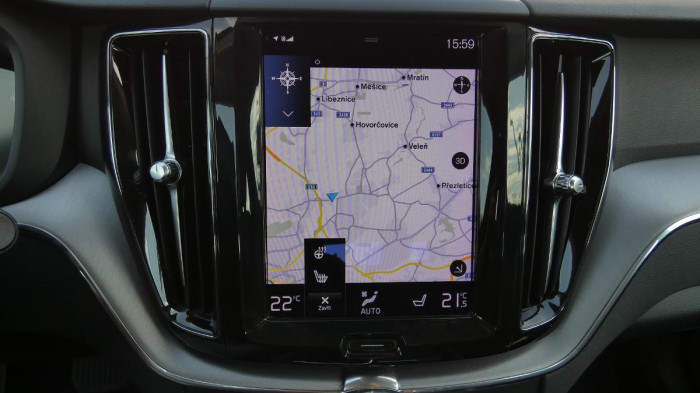 Volvo XC60 B4 AWD Momentum Pro Auto na operativní leasing