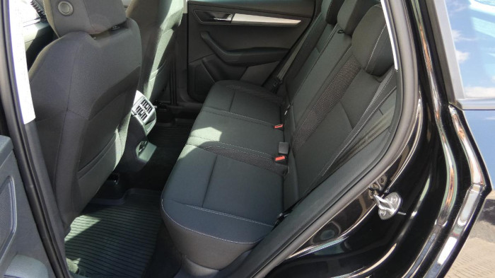 Škoda Karoq 1,5 TSI Ambition DSG na operativní leasing