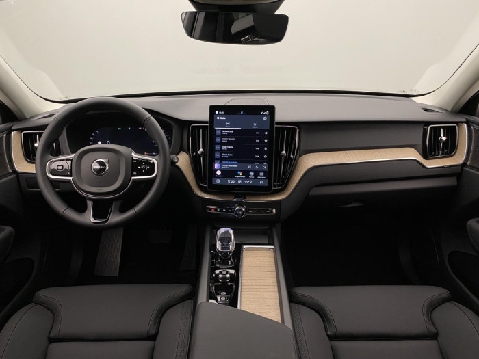 Volvo XC60 T6 AWD AUT BRIGHT PLUS na operativní leasing