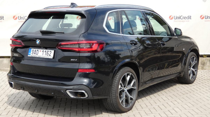 BMW X5 30d xDrive M Sport na operativní leasing