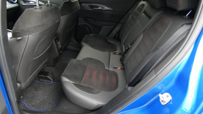 Alfa Romeo Tonale 1.5 e-Hybrid Edizione Speciale na operativní leasing