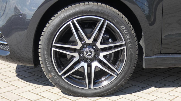 Mercedes-Benz Třídy V 300d AMG 9G Tronic na operativní leasing