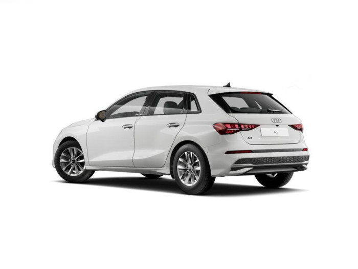 Audi A3 Spb. 35 TFSI 110 kW ST7 na operativní leasing