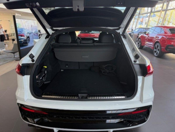 Audi Q5 Spb TDI quattro Stronic na operativní leasing