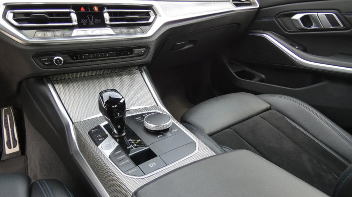 BMW Řada 3 330e xDrive M Sport Plug-in Hy na operativní leasing