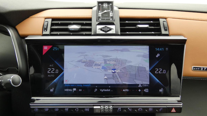 DS Automobiles DS7 Crossback 1.6 E-TENSE 300 EAT8 4x4 Perfo na operativní leasing