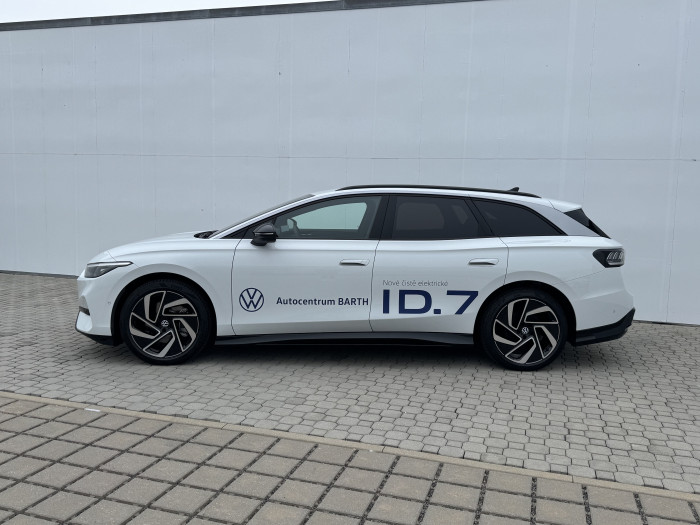 Volkswagen ID.7 Tourer Pro S People  / 210kW na operativní leasing