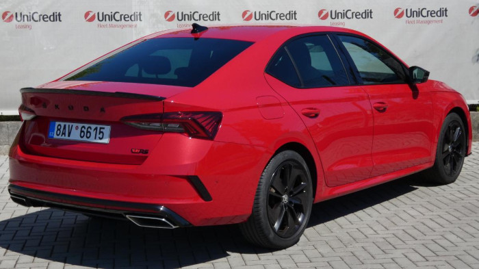 Škoda Octavia RS 2.0 TDI DSG na operativní leasing
