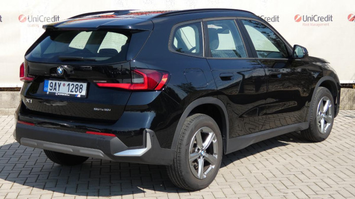 BMW X1 sDrive 18i na operativní leasing